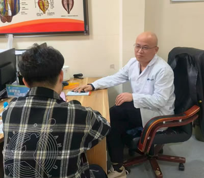 江门市|男科医师高朋磊：守护男性健康，专业男科诊疗