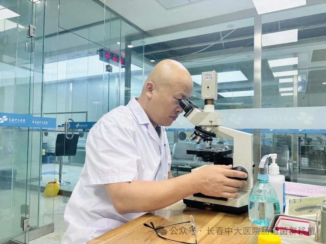 江门市|高朋磊医师：左手男科临床，右手肠道菌群移植深入研究
